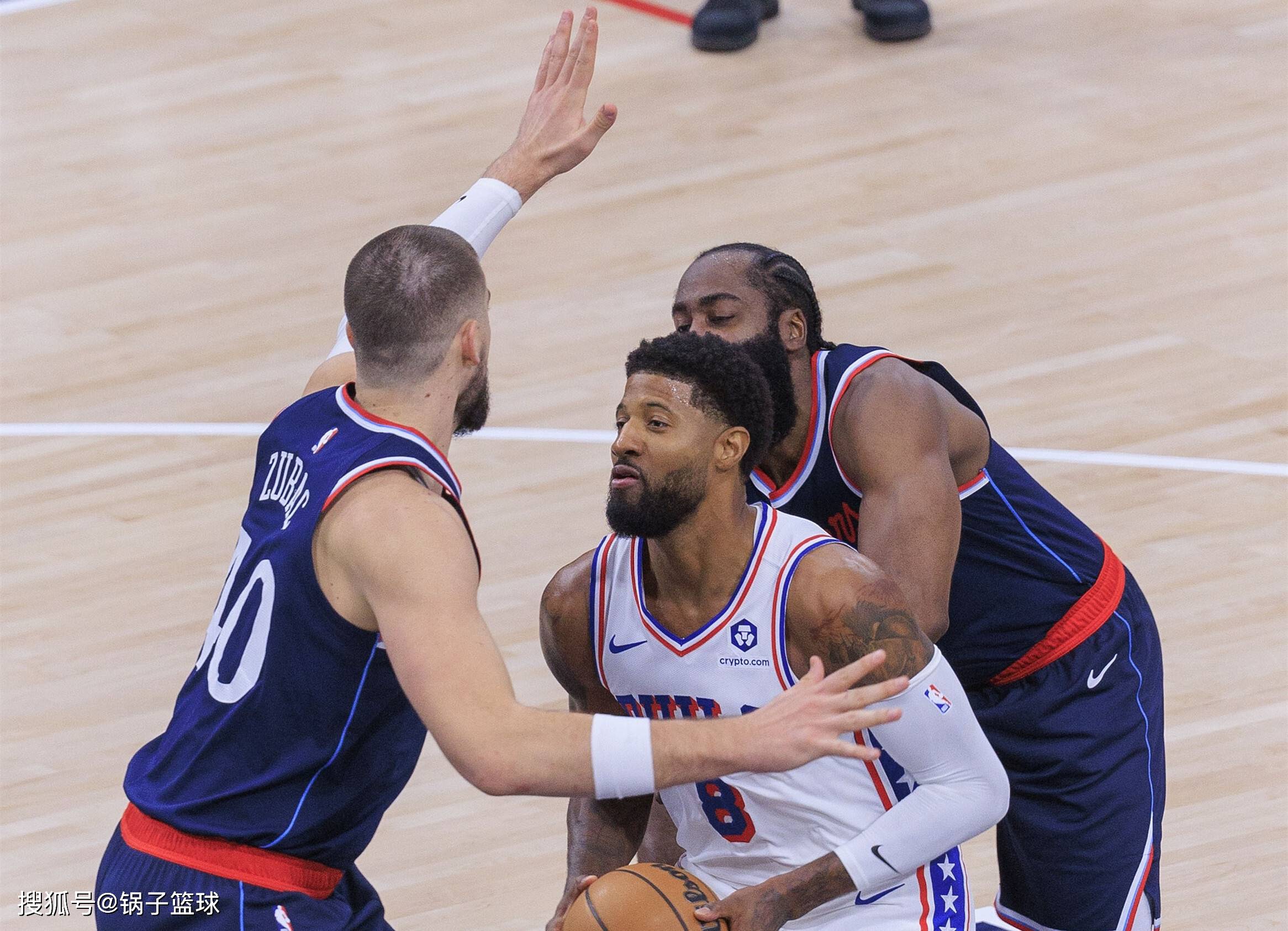 哈登回归赛场,比分优势明显首场状态亮眼,快船观众沸腾!的简单介绍 哈登回归赛场,比分优势明显首场状态亮眼,快船观众沸腾!的简单介绍